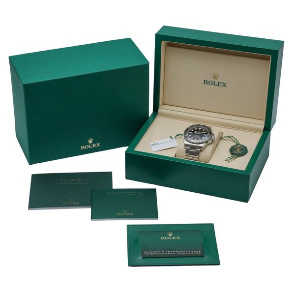 Rolex Submariner 124060